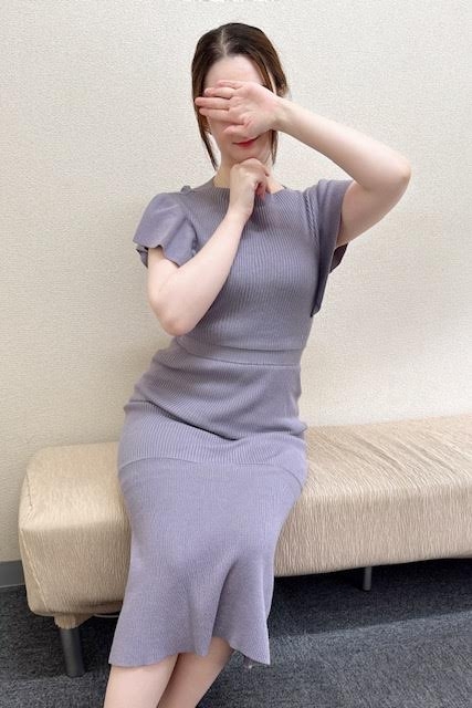 綾音ゆみ